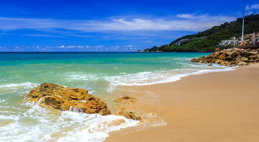 Bamboo Beach Hotel & Spa Patong Екстериор снимка