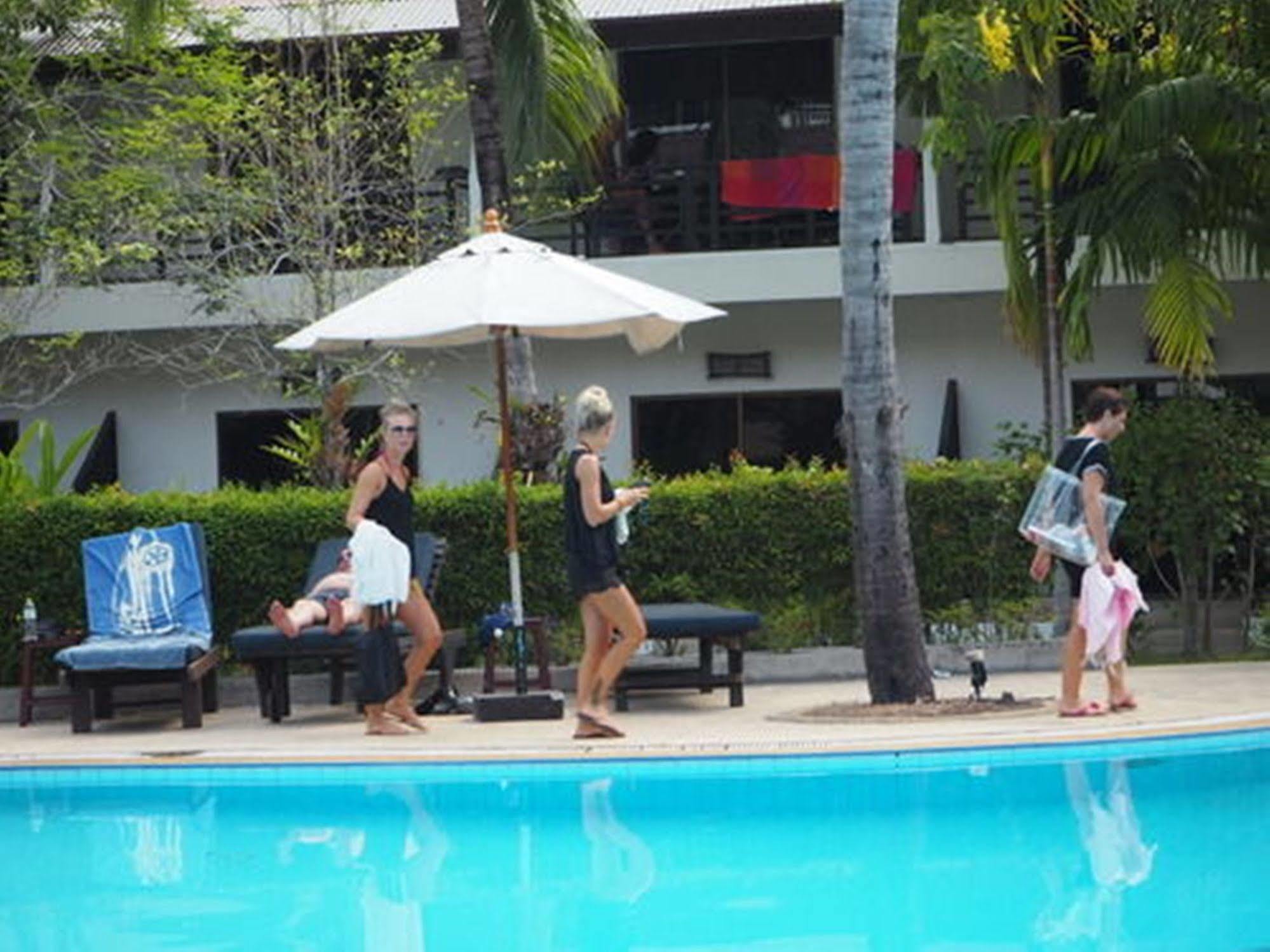 Bamboo Beach Hotel & Spa Patong Екстериор снимка