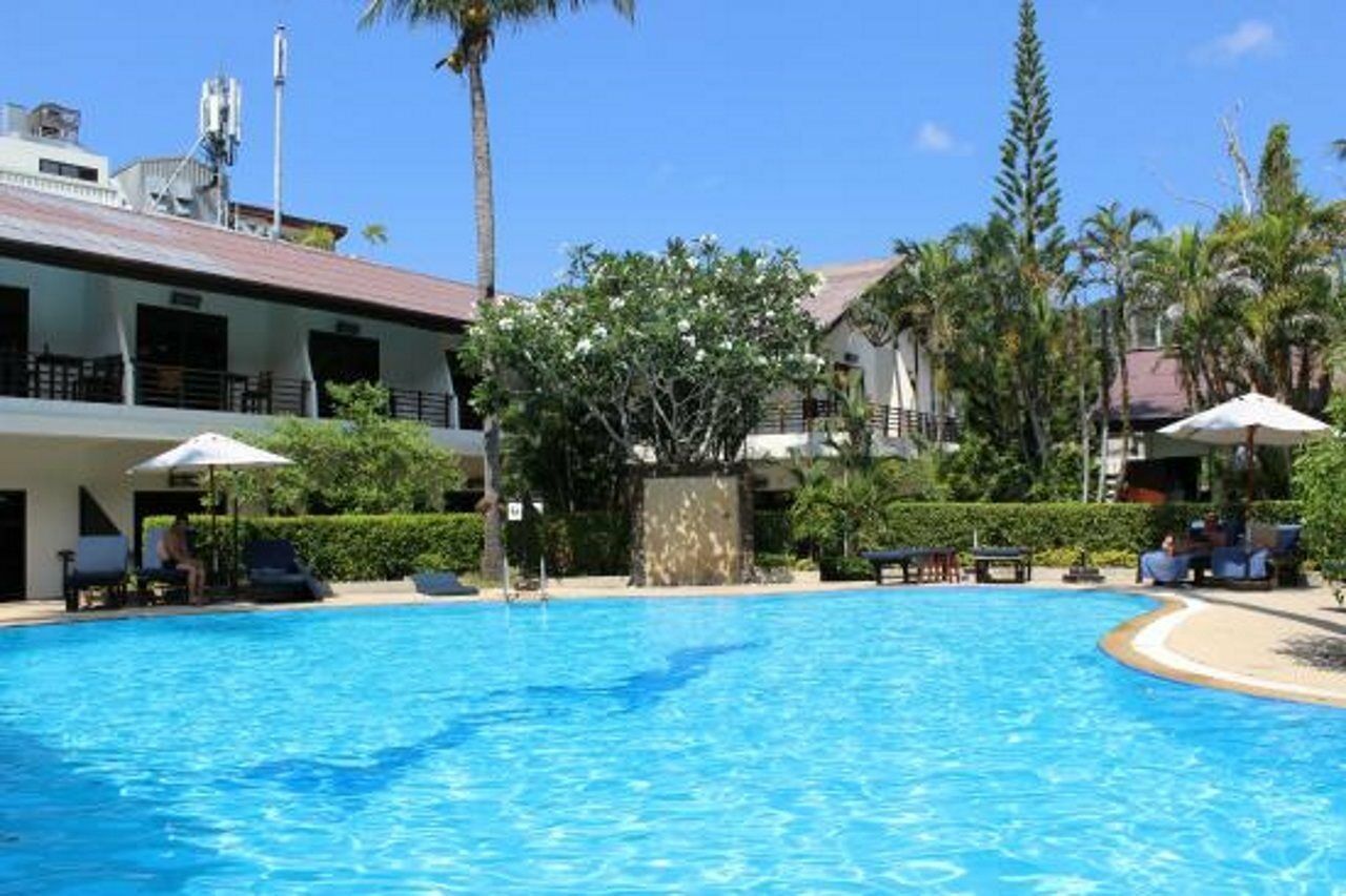 Bamboo Beach Hotel & Spa Patong Екстериор снимка